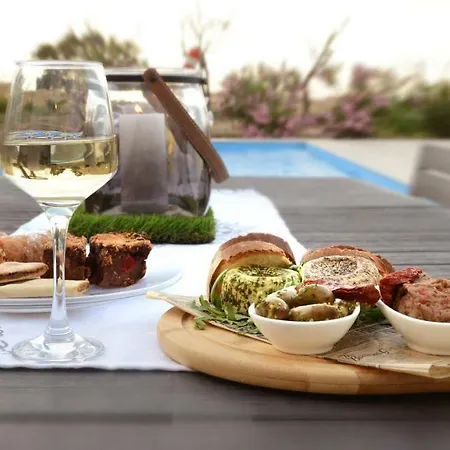 Four Winds Birżebbuġa