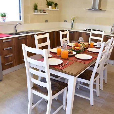 Villa Four Winds *