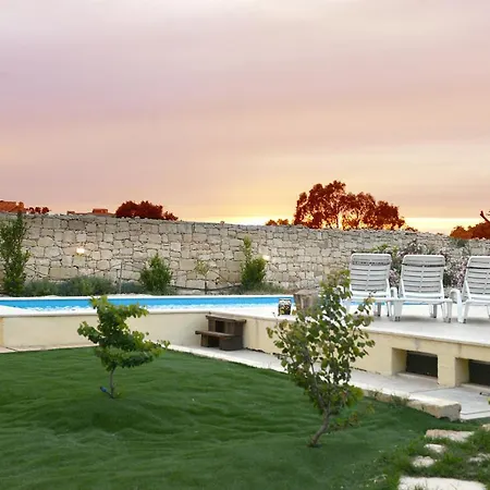 Four Winds * Birżebbuġa