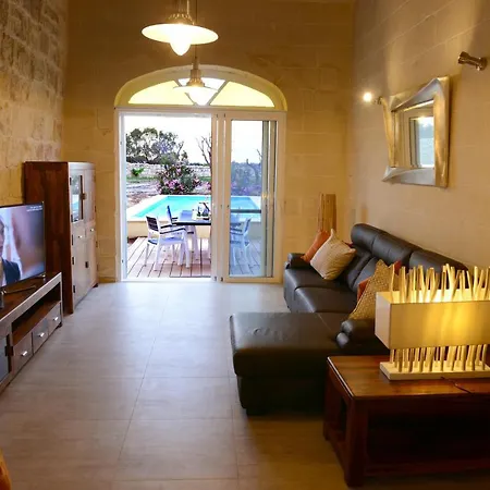 Four Winds Birżebbuġa