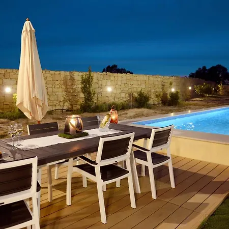 Villa Four Winds